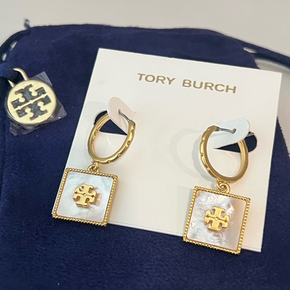 💛Tory Burch Earrings - Picture 2 of 16